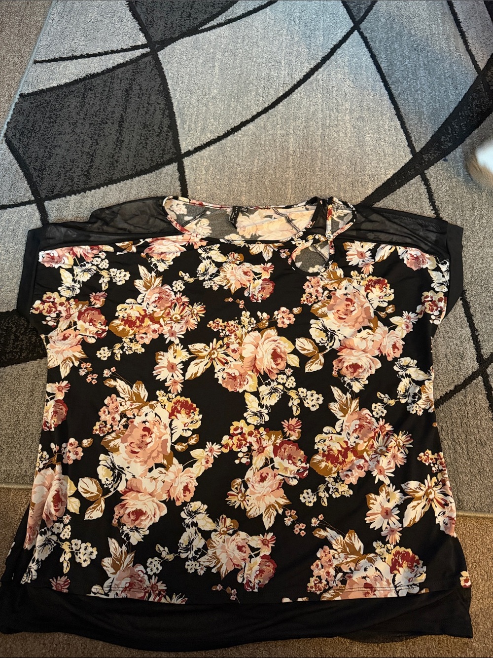 Black Floral Short-Sleeve Women's Top
